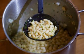 Grah prije kuhanja nikako nemojte potapati u vodi: Umjesto toga iskoristite jednu namirnicu