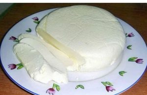 Od samo dvije litre mlijeka uspio sam proizvesti kilogram ukusnog sira bez kemikalija, na radost cijele moje obitelji.