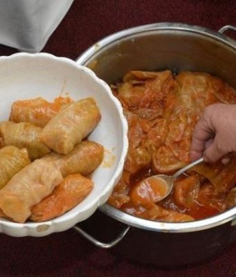 Proslavljeni jugoslovenski kuvar podelio je sa nama svoj veoma traženi recept za sarmu, a oni koji su se pridržavali njegovih uputstava tvrde da nikada nisu iskusili izuzetniju verziju.