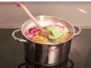 BACAM KUHINJSKE KRPE U LONAC I DODAM JEDAN TAJNI SASTOJAK